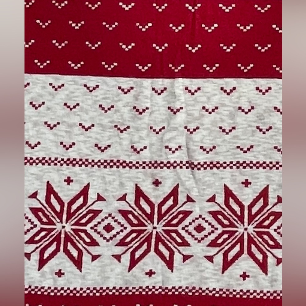 Nicole Miller throw blanket home red white fair isle snowflakes winter Christmas